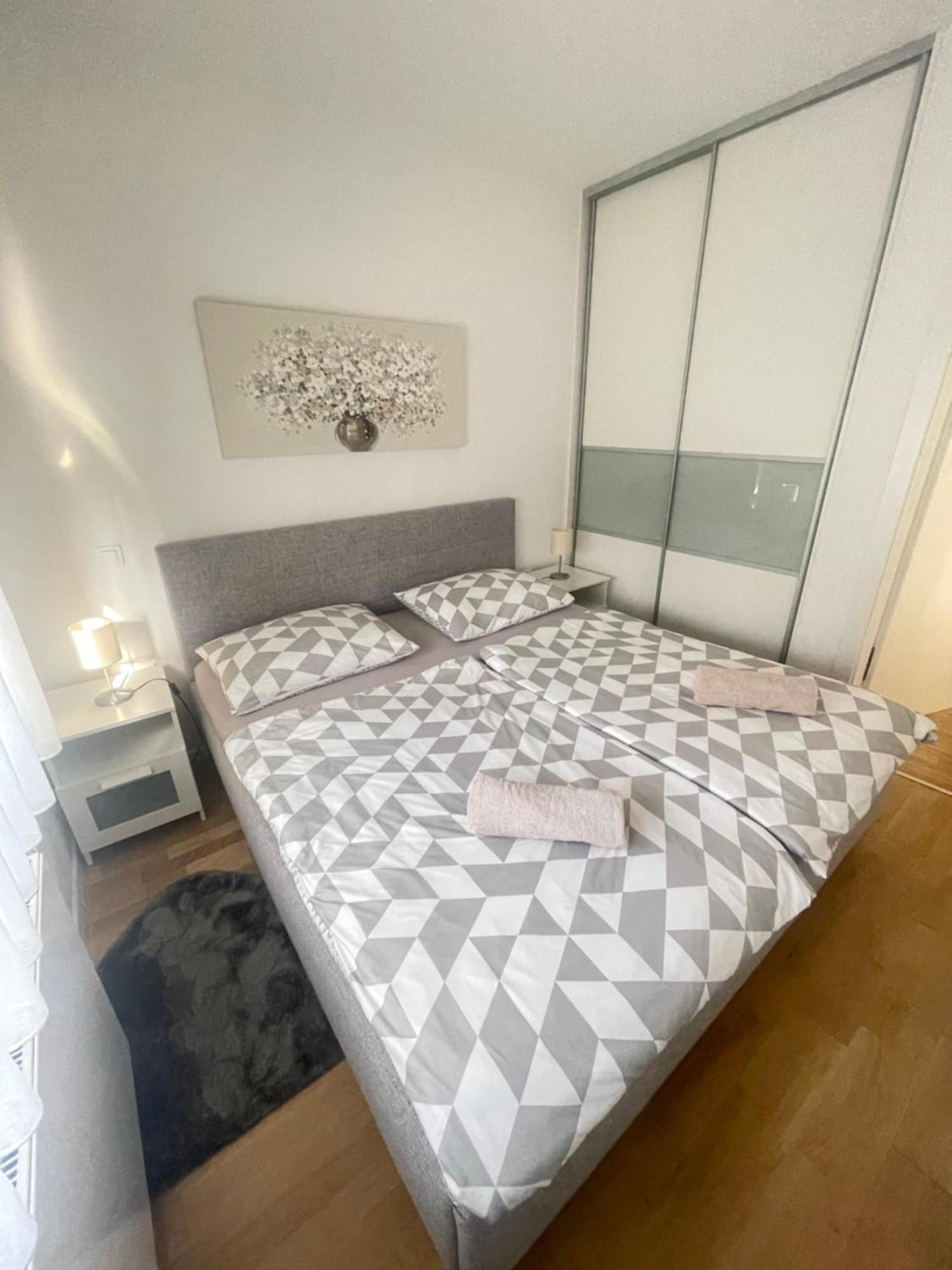 Lucky Place Apartment - Zumberacka With Free Private Parking ซาเกร็บ ภายนอก รูปภาพ